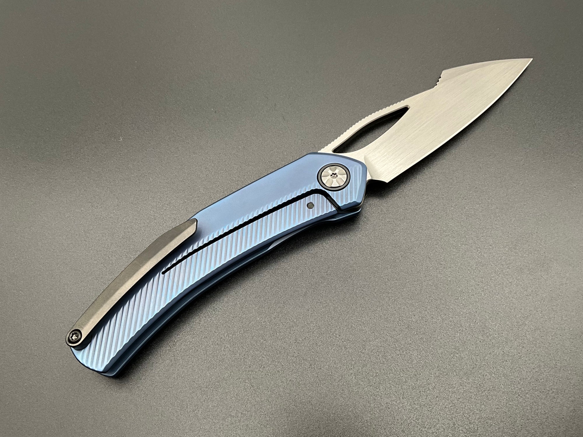 Slashley Blue Ano/Black